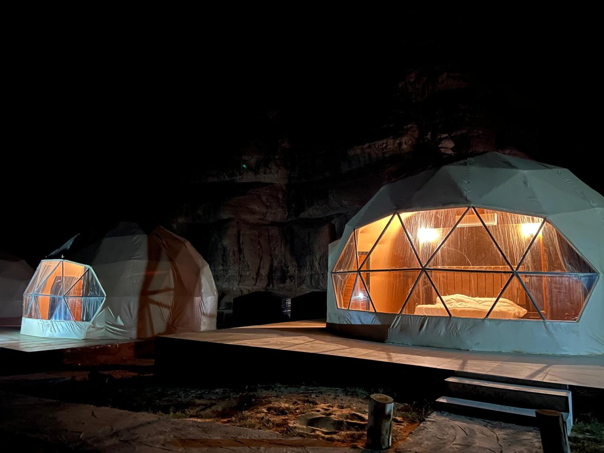 Scarlet Luxury Camp Ουάντι Ραμ Εξωτερικό φωτογραφία