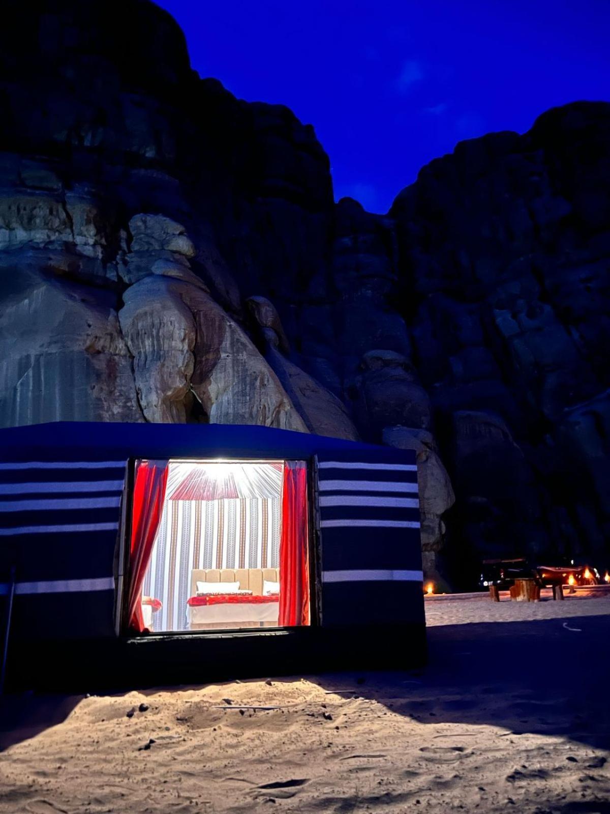 Scarlet Luxury Camp Ουάντι Ραμ Εξωτερικό φωτογραφία