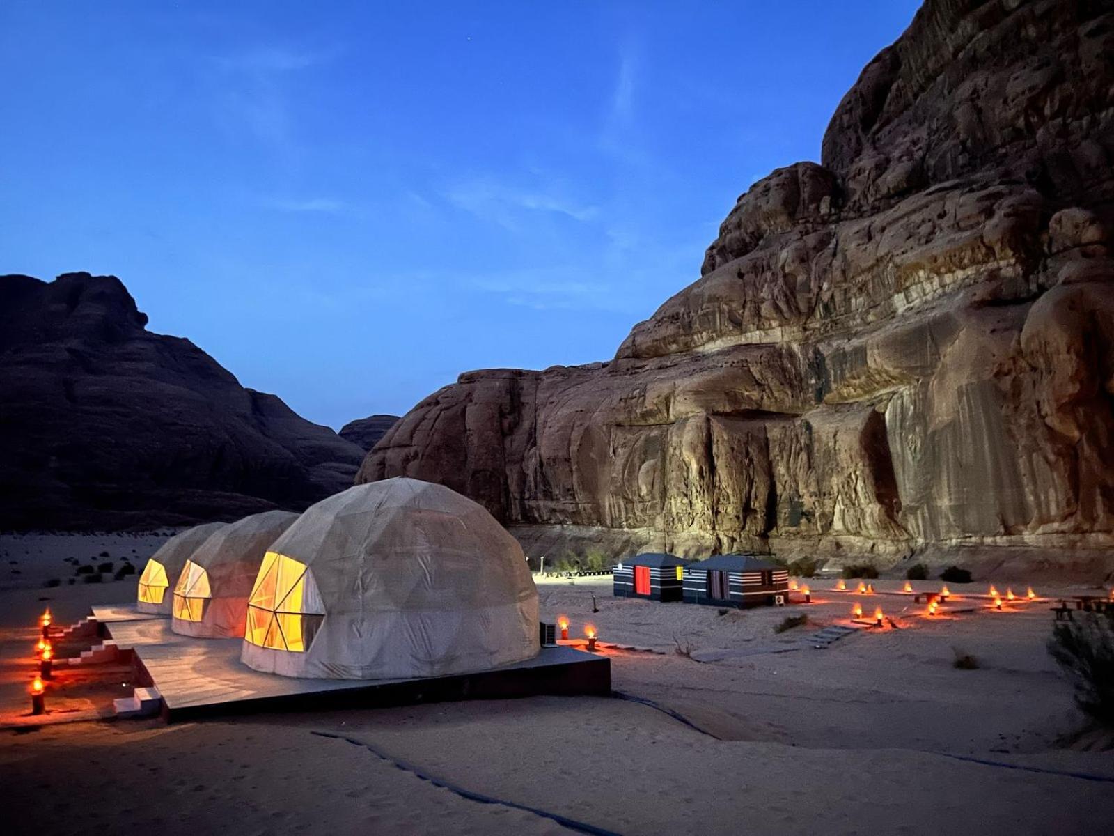 Scarlet Luxury Camp Ουάντι Ραμ Εξωτερικό φωτογραφία